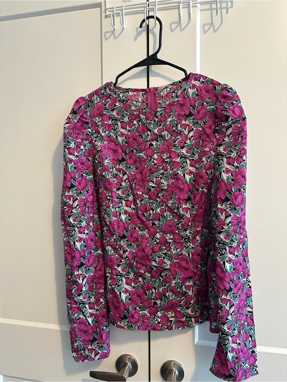 Women's Fuchsia Floral Long-Sleeve Top